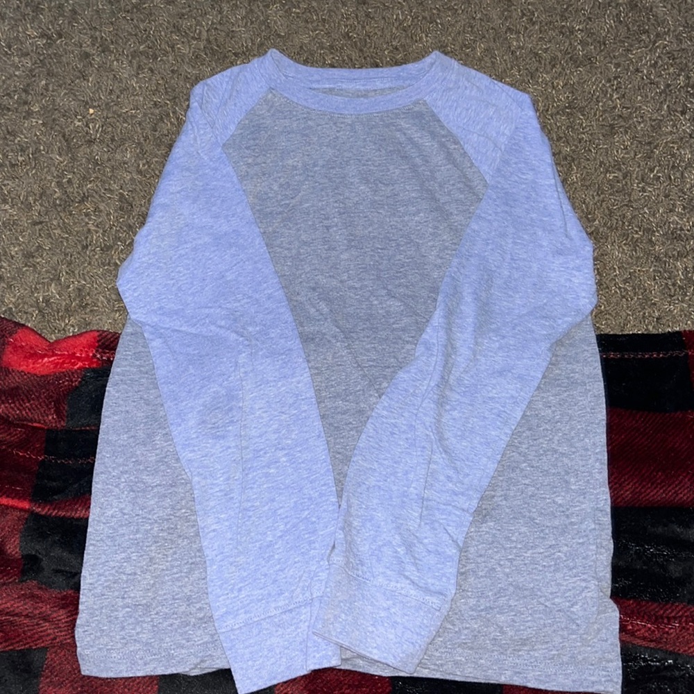 Kids long sleeved Shirt